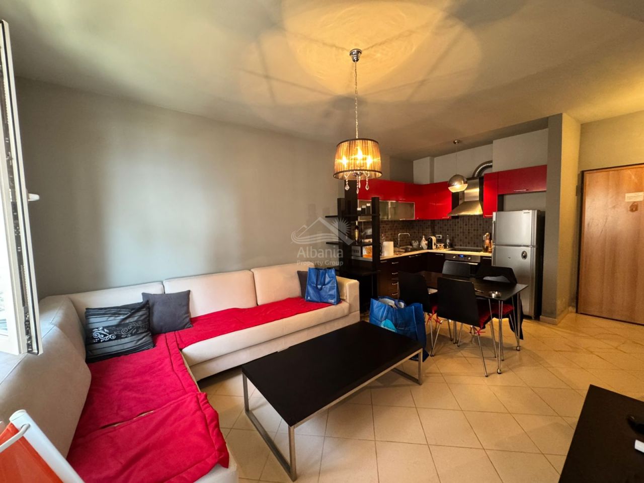 Albansk eiendom til salgs i Vlora